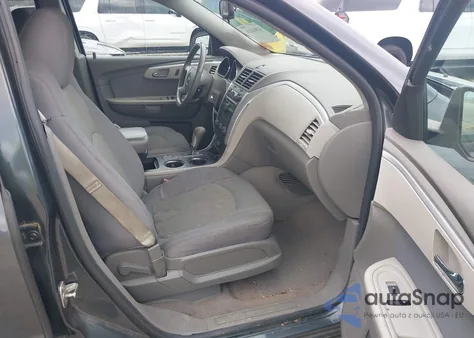 2011 Chevrolet Traverse Ls z USA, uszkodzony, nr VIN 1GNKRFED5BJ376906